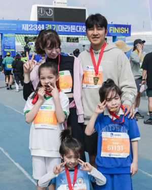 af4a2e557f354dbe6bde5022ea6f3b54_1745317222_2116.png af4a2e557f354dbe6bde5022ea6f3b54_1745317222_2116.png